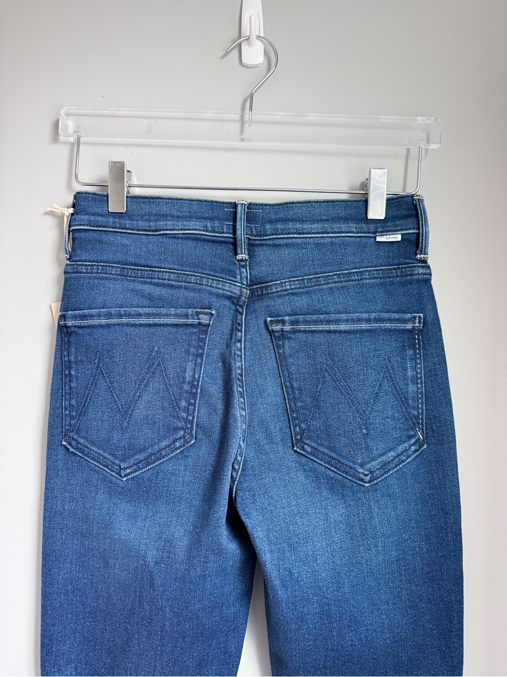 MOTHER Denim The Weekender Mid Rise Flared Jeans in Nip It In The Butt Sz 26 NEW - Picture 7 of 7